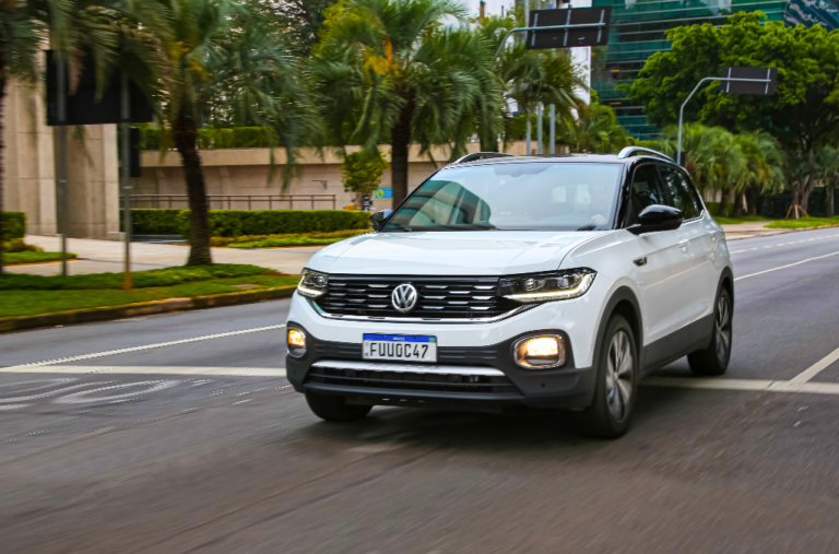 Leia mais sobre o artigo T‑Cross, SUV da VW fabricado no Paraná, é líder em vendas na Argentina